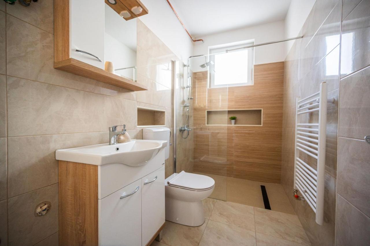 Spacious And Bright 2Bdr Apartment In The Old Town SJJ Exterior foto